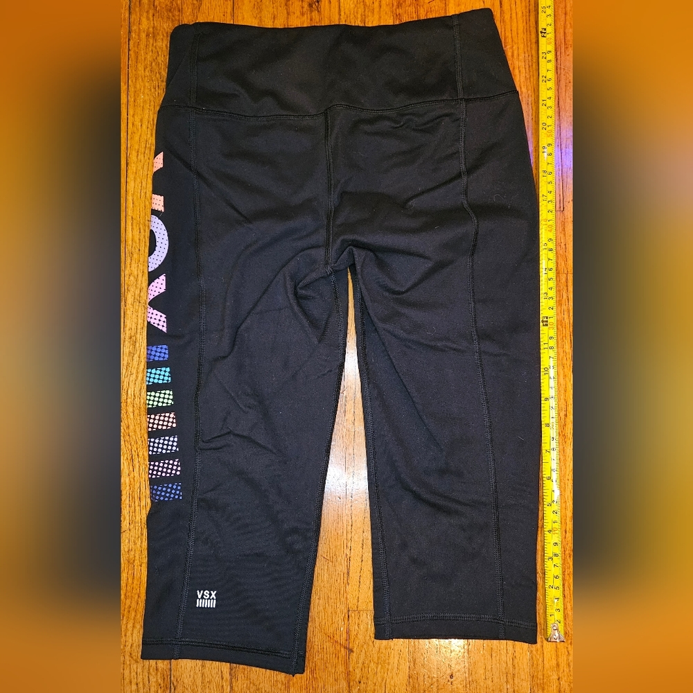 Victoria's Secret Sport Capri Legging Medium Black